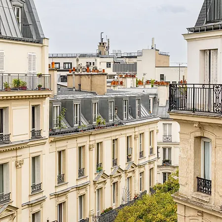 Claude Bernard Saint-germain 3* Paris