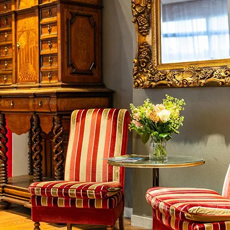 Claude Bernard Saint-germain 3* Paris
