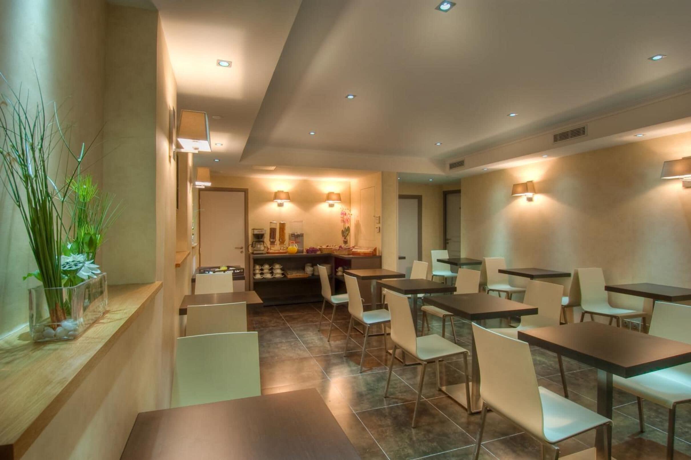 Claude Bernard Saint-germain Hotel 3*