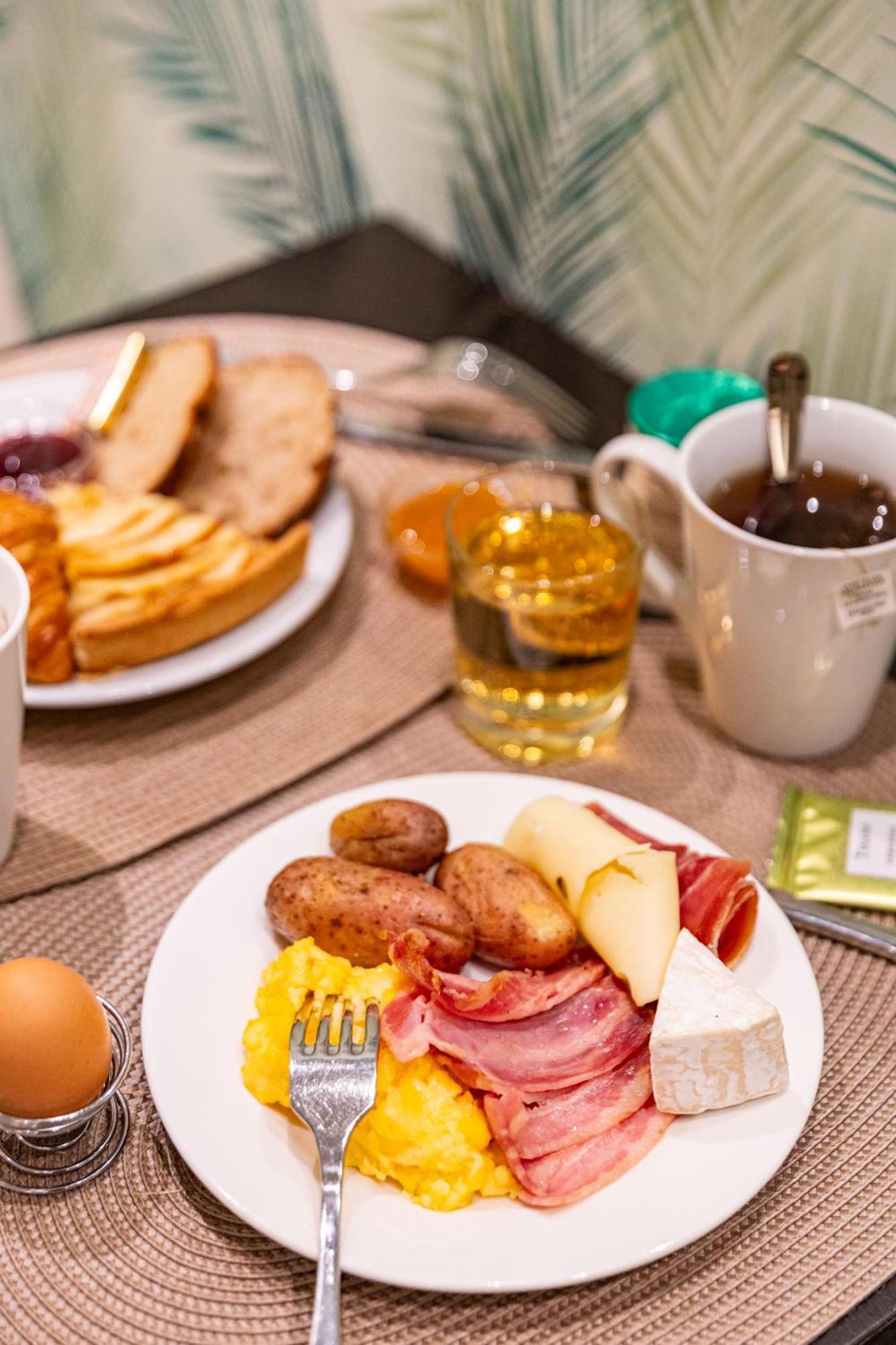 Claude Bernard Saint-germain Hotel